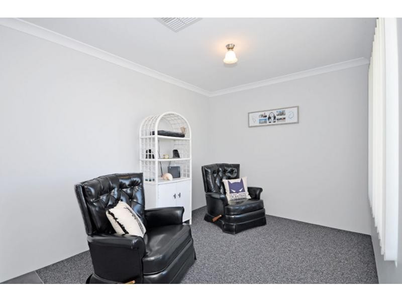 4 Kabuki View, Aveley WA 6069