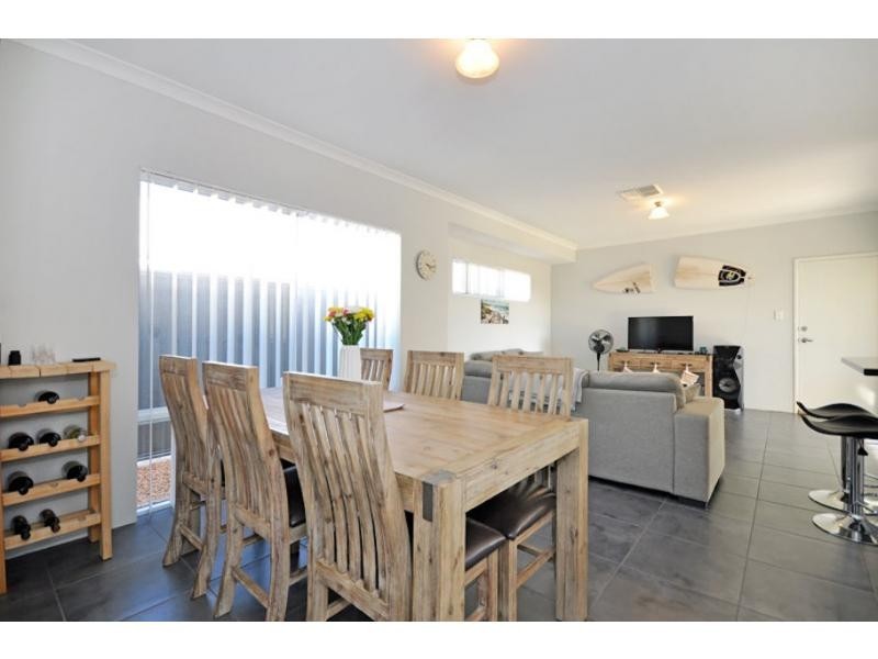 4 Kabuki View, Aveley WA 6069