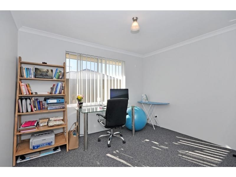 4 Kabuki View, Aveley WA 6069