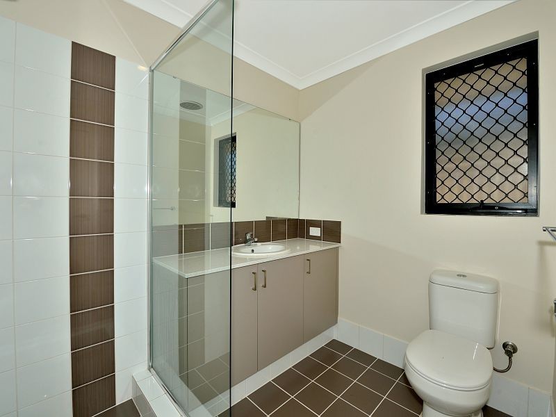 28 Kirkbrae Pass, Meadow Springs WA 6210