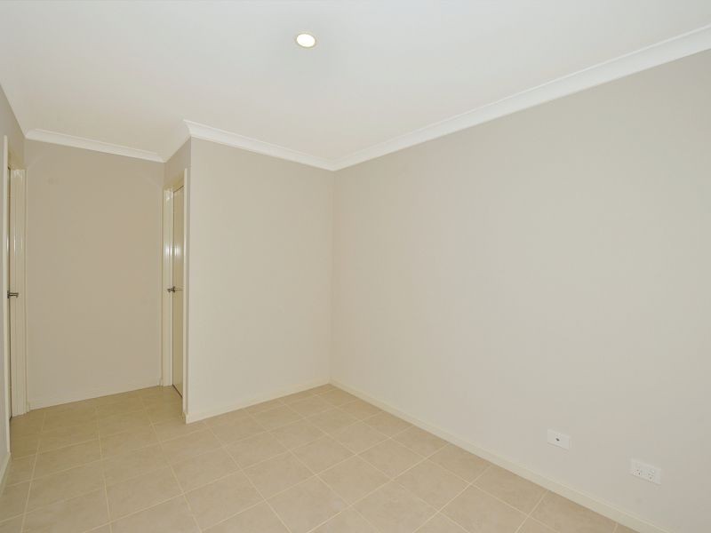 28 Kirkbrae Pass, Meadow Springs WA 6210