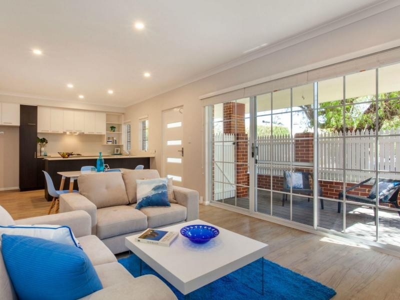 18 Stuart Street, Maylands WA 6051