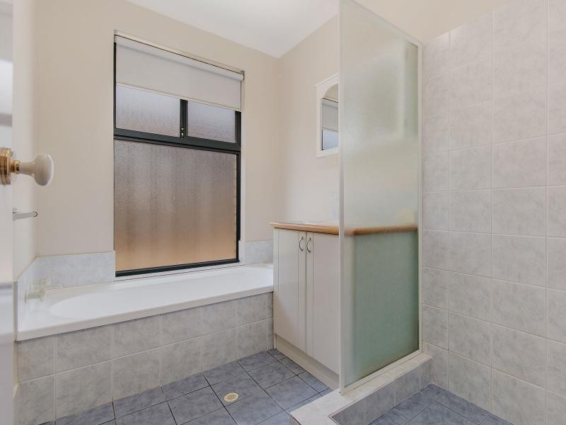 37 Lynch Avenue, Rockingham WA 6168