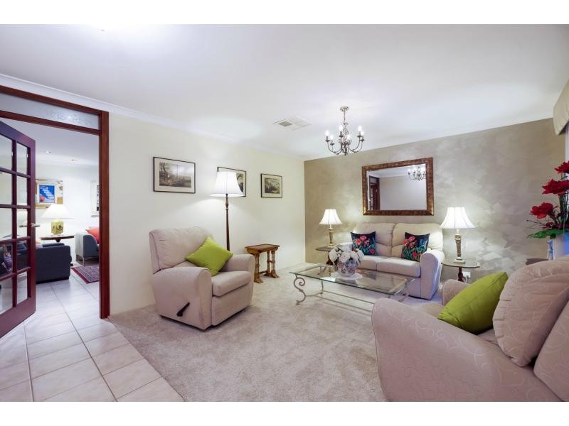 45 Hollins Bend, Madeley WA 6065