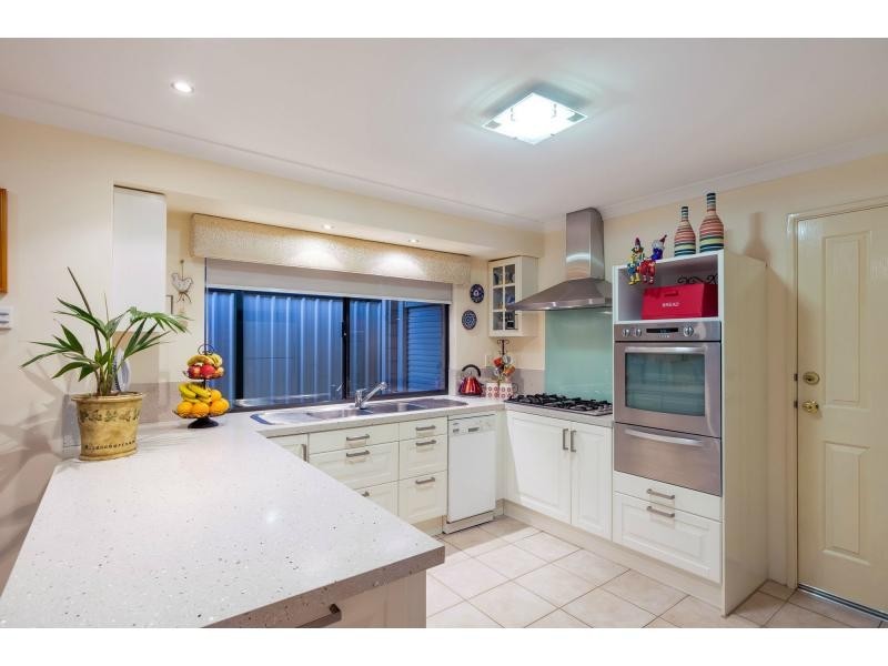 45 Hollins Bend, Madeley WA 6065