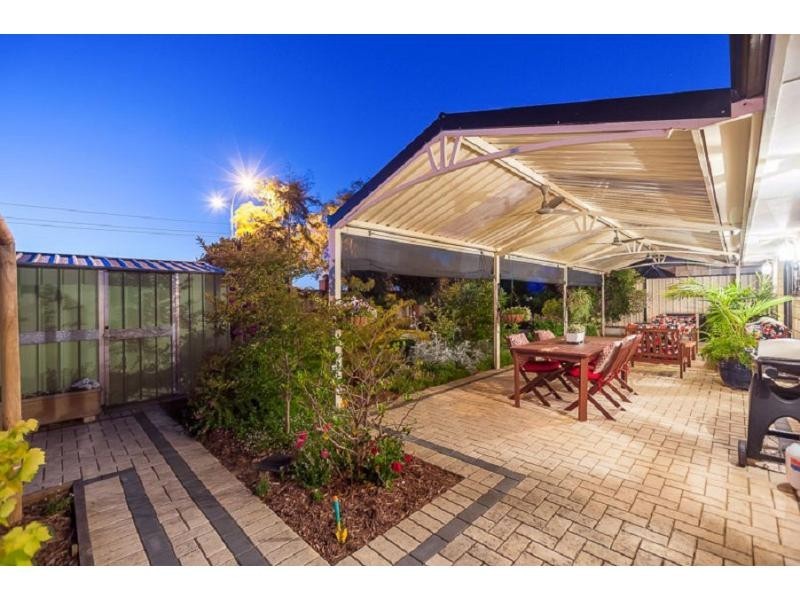 45 Hollins Bend, Madeley WA 6065