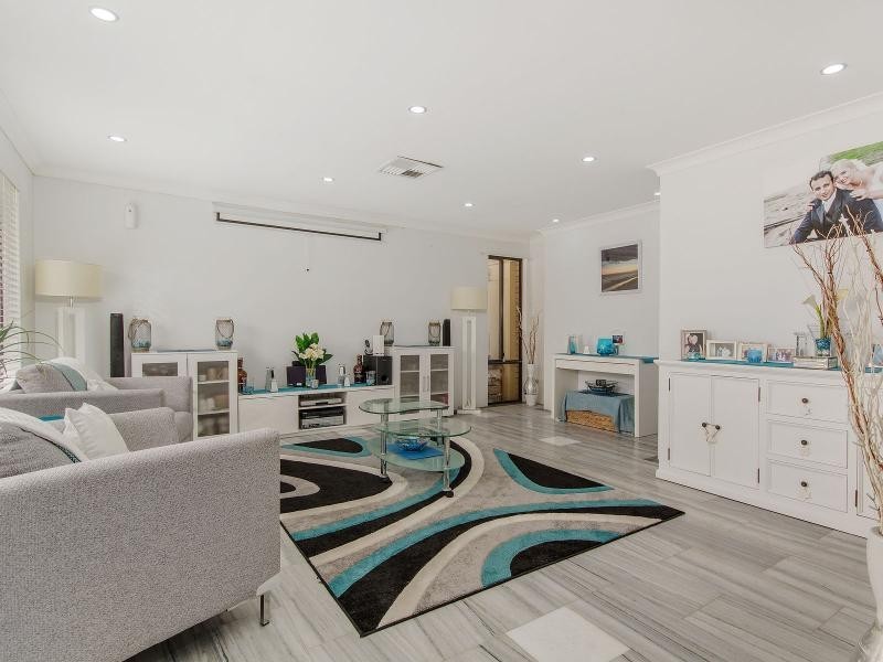 27 Malibu Road, Safety Bay WA 6169