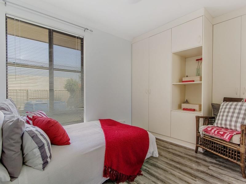 27 Malibu Road, Safety Bay WA 6169