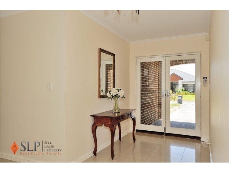 8 Kerries Link, The Vines WA 6069