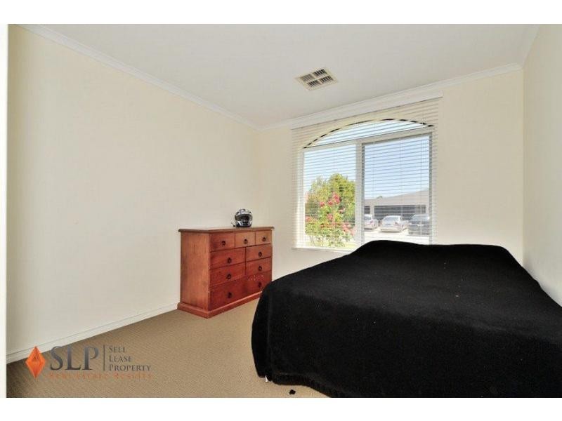 8 Kerries Link, The Vines WA 6069