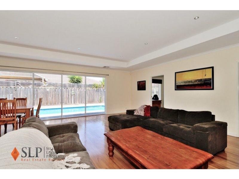 8 Kerries Link, The Vines WA 6069