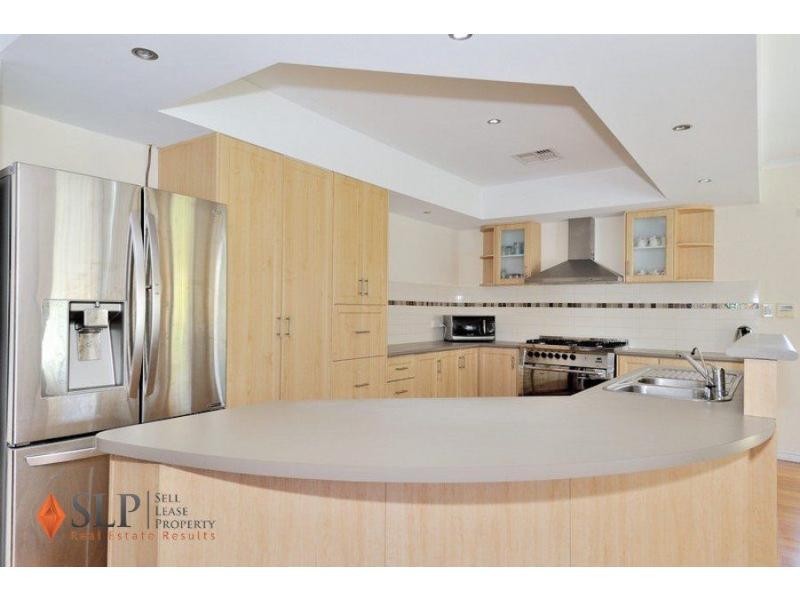 8 Kerries Link, The Vines WA 6069