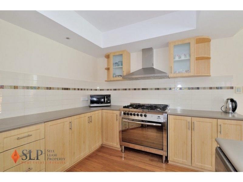 8 Kerries Link, The Vines WA 6069