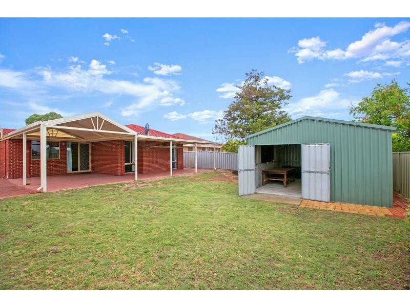 37 Mayflower Close, Port Kennedy WA 6172