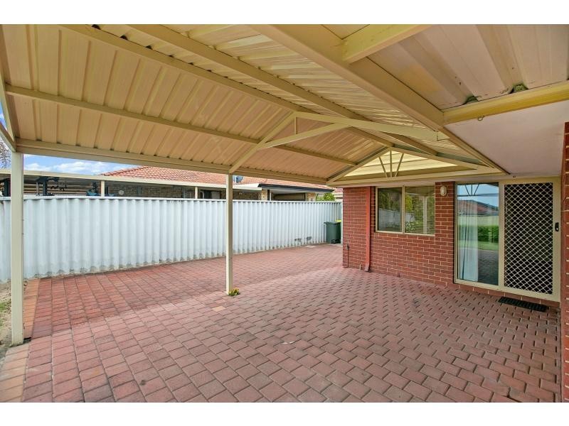 37 Mayflower Close, Port Kennedy WA 6172