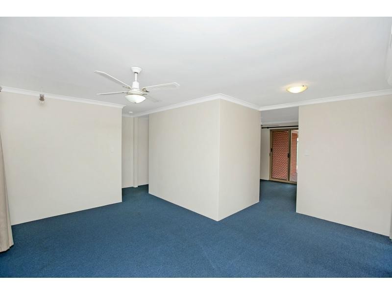 37 Mayflower Close, Port Kennedy WA 6172