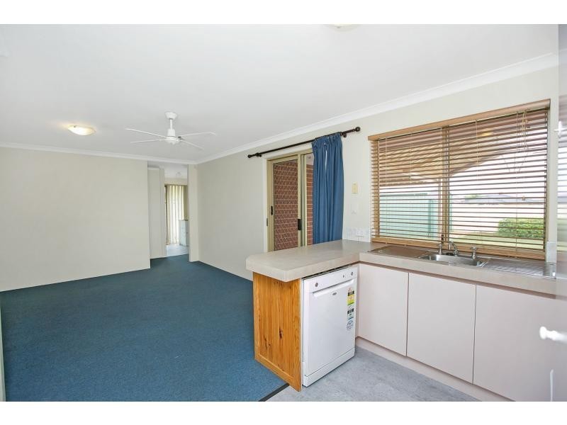 37 Mayflower Close, Port Kennedy WA 6172