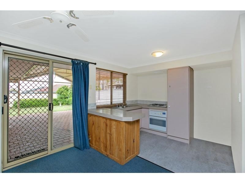 37 Mayflower Close, Port Kennedy WA 6172