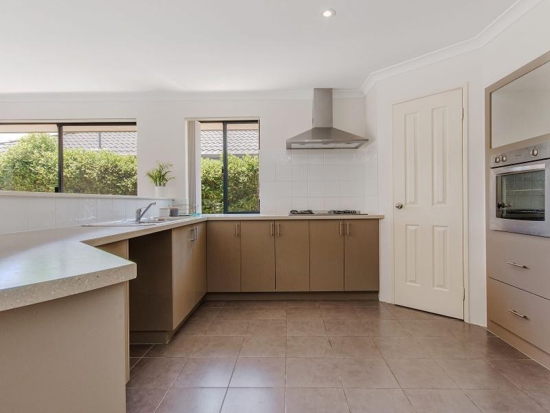 7 Vitesse APPROACH, Shoalwater WA 6169