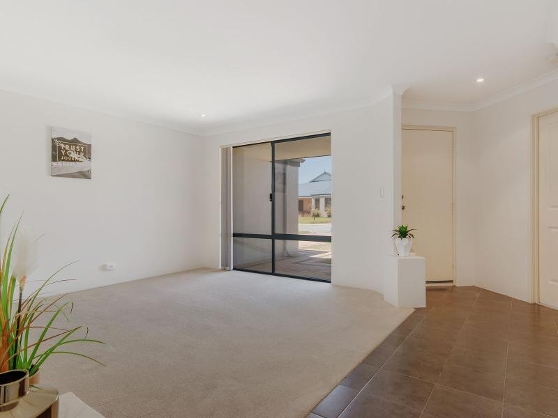 7 Vitesse APPROACH, Shoalwater WA 6169