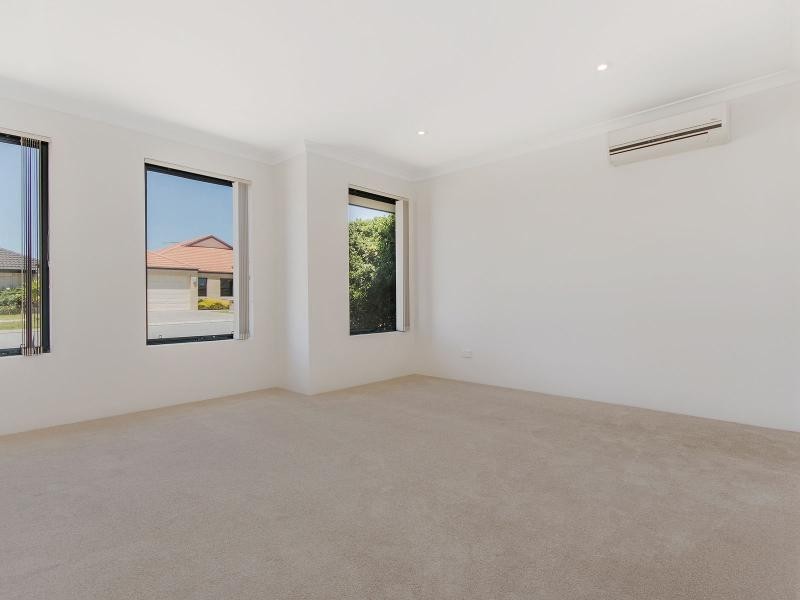 7 Vitesse APPROACH, Shoalwater WA 6169