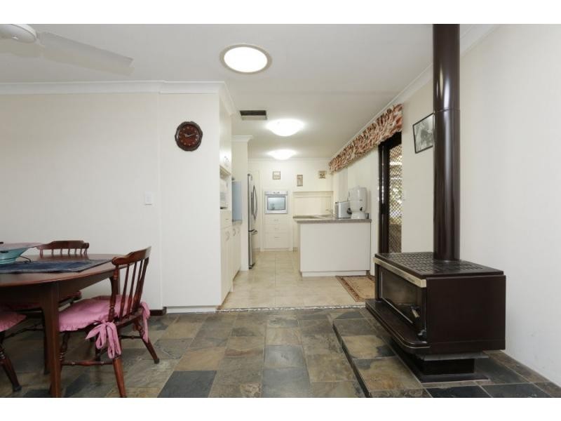 21 Arlington Drive, Willetton WA 6155