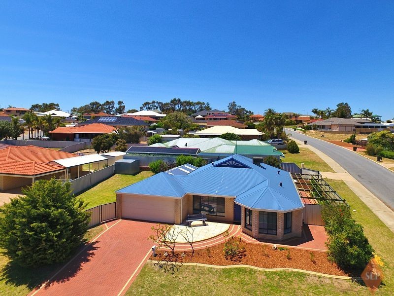 28 Kingfisher Drive, Halls Head WA 6210