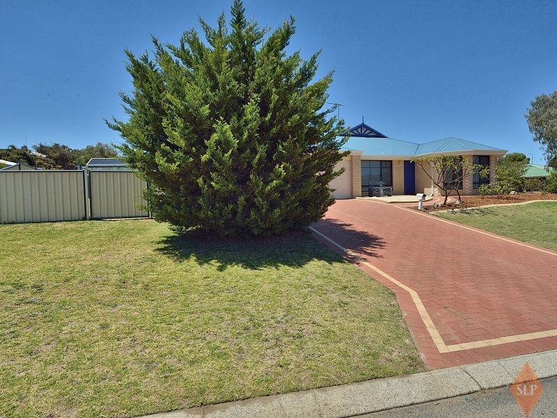 28 Kingfisher Drive, Halls Head WA 6210