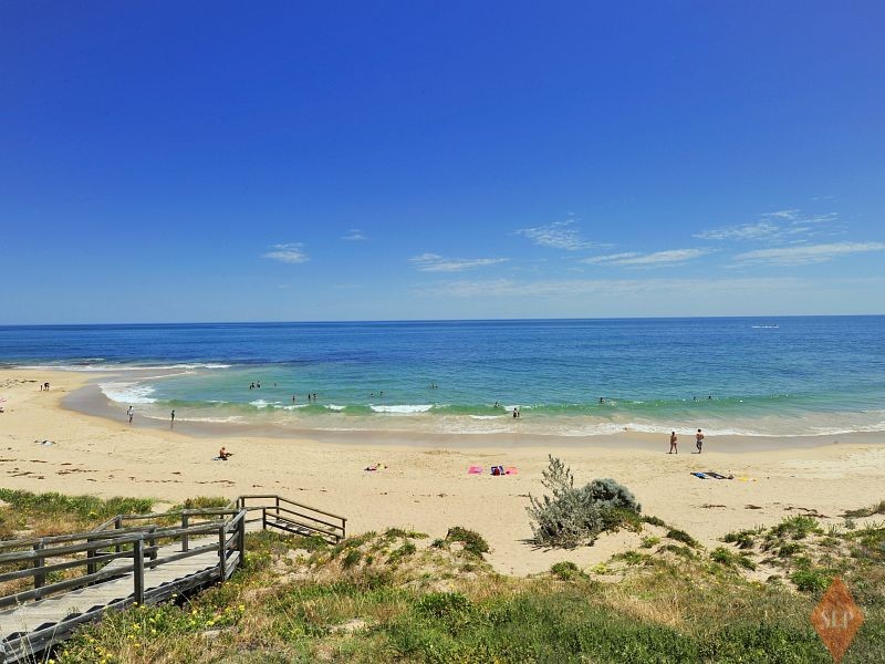 28 Kingfisher Drive, Halls Head WA 6210