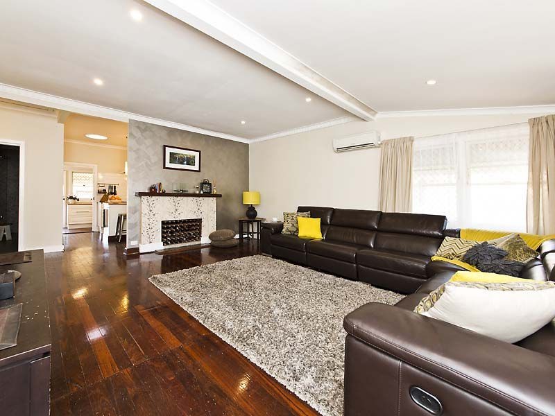 83 Gladstone Road, Rivervale WA 6103