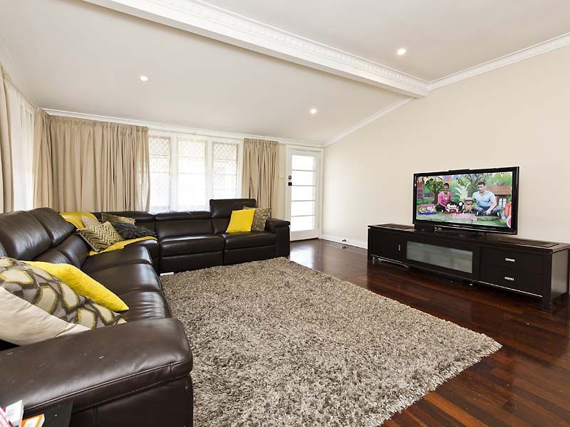 83 Gladstone Road, Rivervale WA 6103
