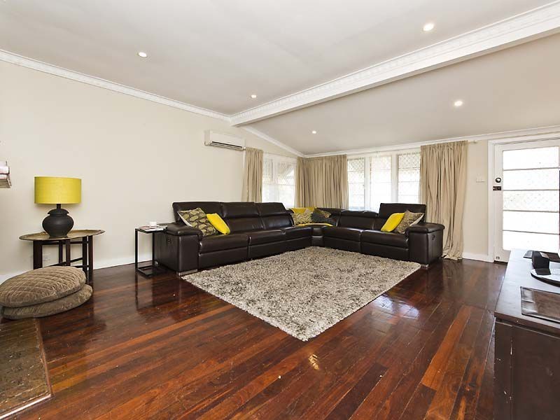 83 Gladstone Road, Rivervale WA 6103