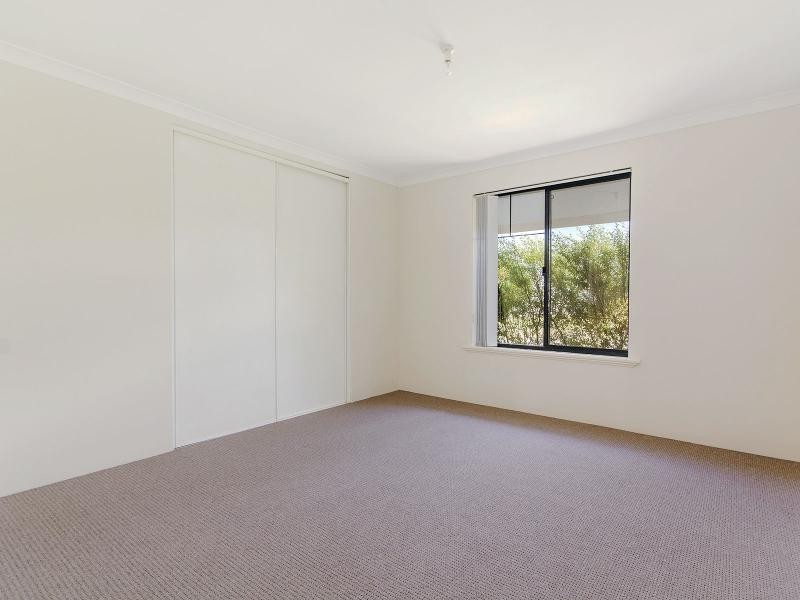 8/18 Shoalhaven Place, Waikiki WA 6169