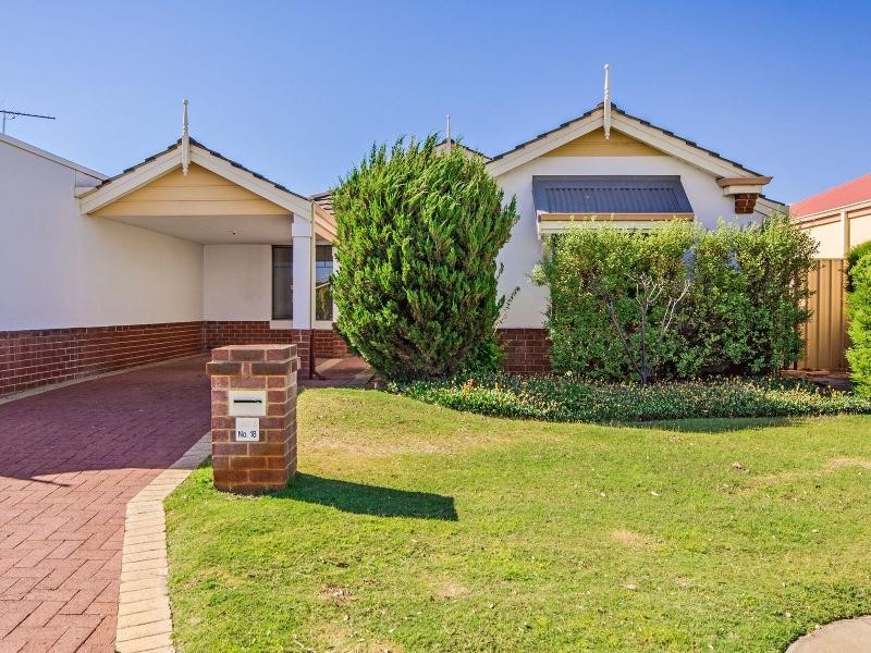 8/18 Shoalhaven Place, Waikiki WA 6169