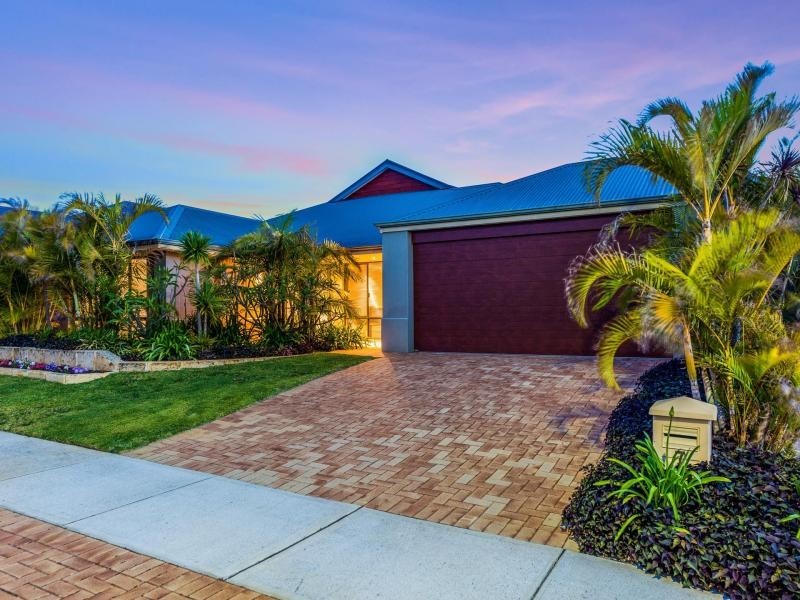 7 Lakeport Way, Butler WA 6036