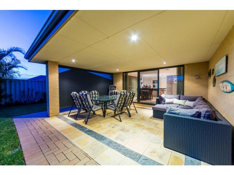 7 Lakeport Way, Butler WA 6036