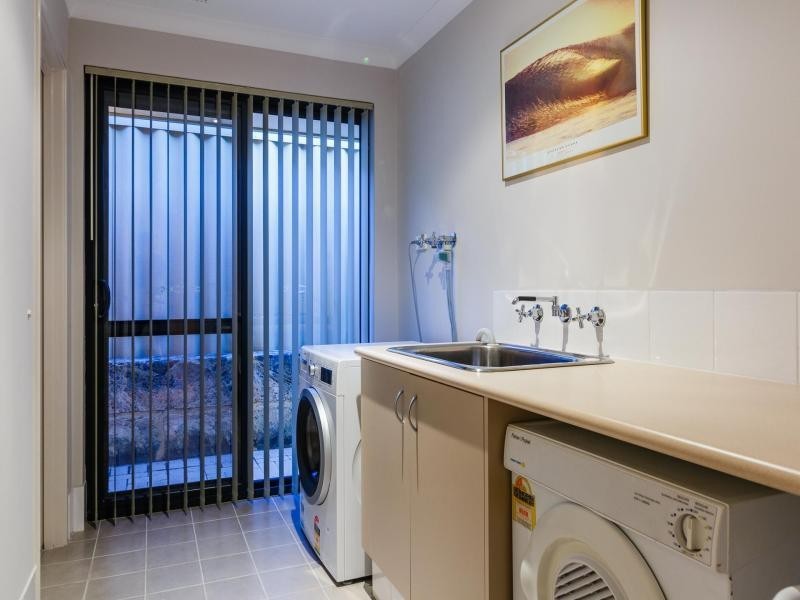 7 Lakeport Way, Butler WA 6036