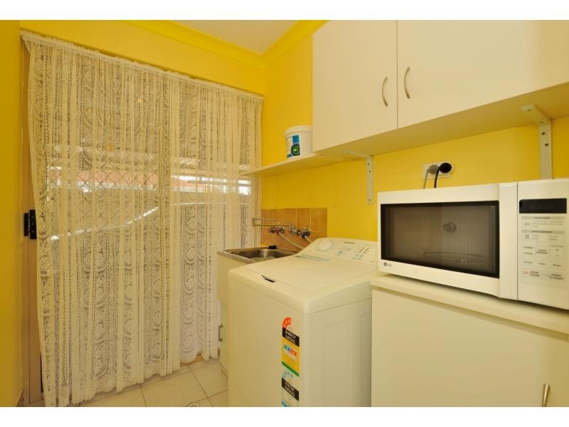 26 Wyola Street, Cooloongup WA 6168