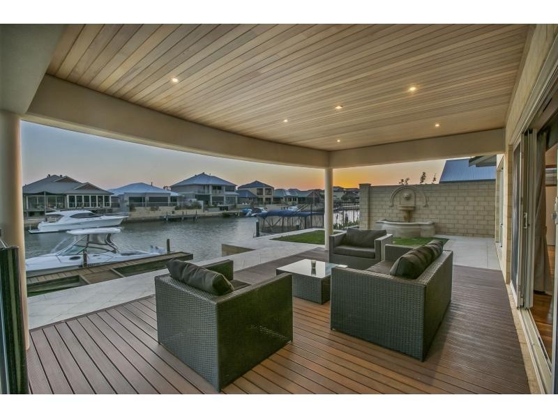 12 Trade Winds Retreat, Dudley Park WA 6210