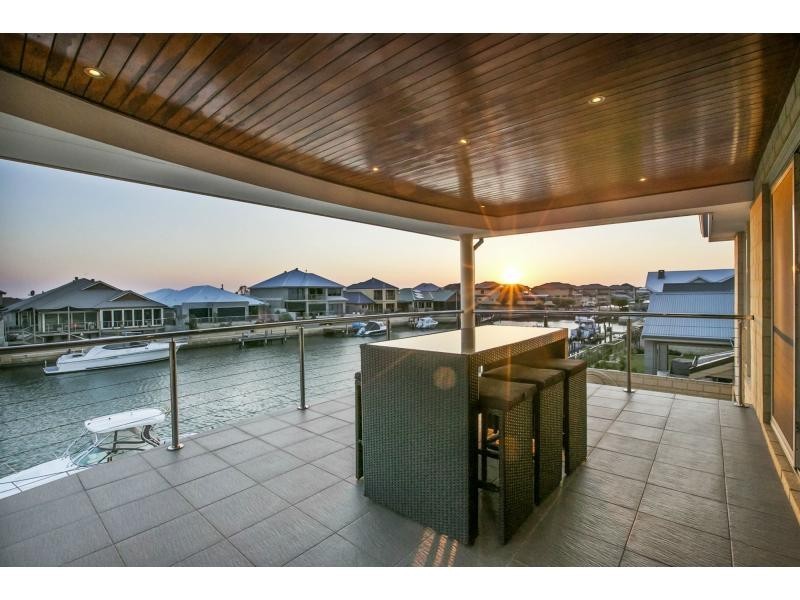 12 Trade Winds Retreat, Dudley Park WA 6210