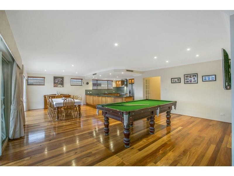 12 Trade Winds Retreat, Dudley Park WA 6210