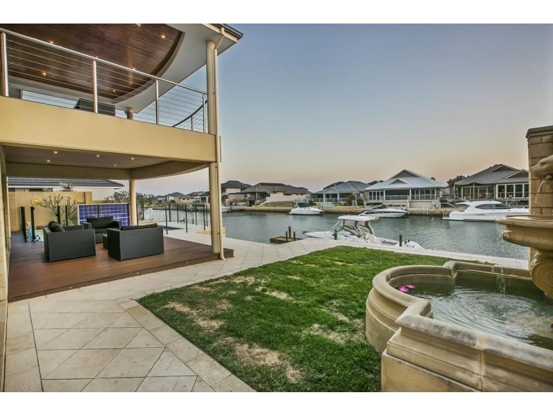 12 Trade Winds Retreat, Dudley Park WA 6210