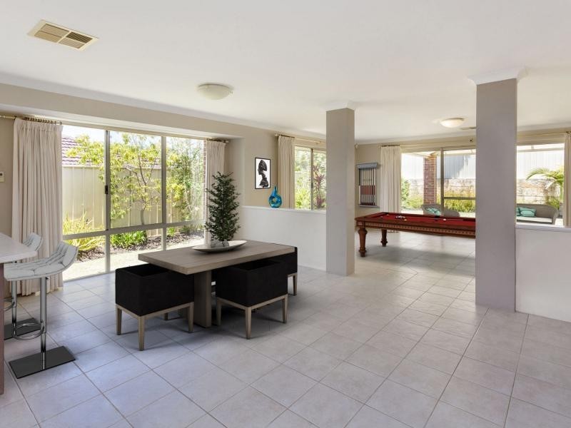 7 Gilbreth Bend, Tapping WA 6065