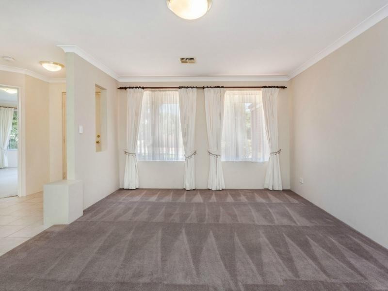 7 Gilbreth Bend, Tapping WA 6065