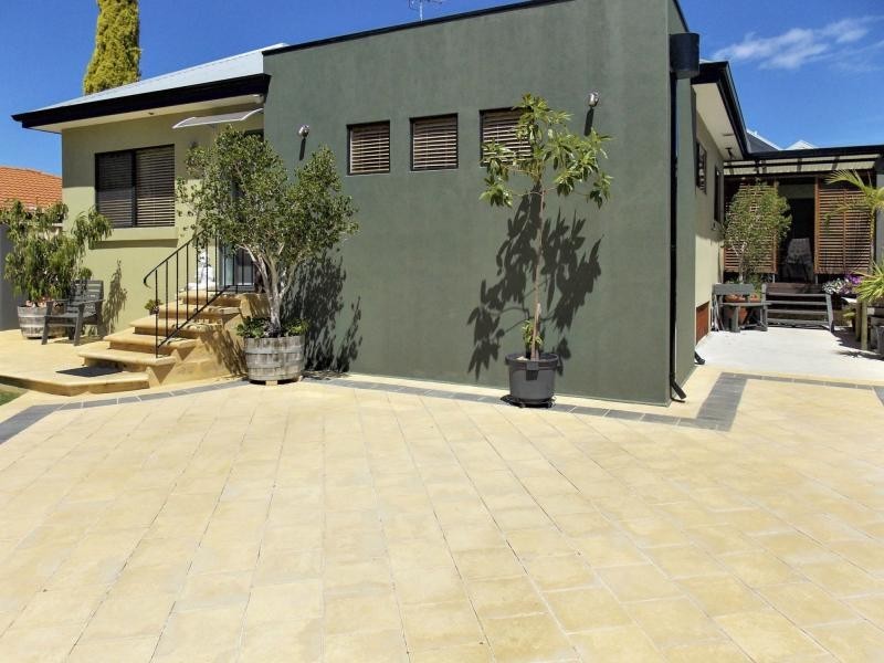 193 Huntriss Road, Doubleview WA 6018