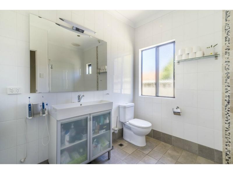 193 Huntriss Road, Doubleview WA 6018