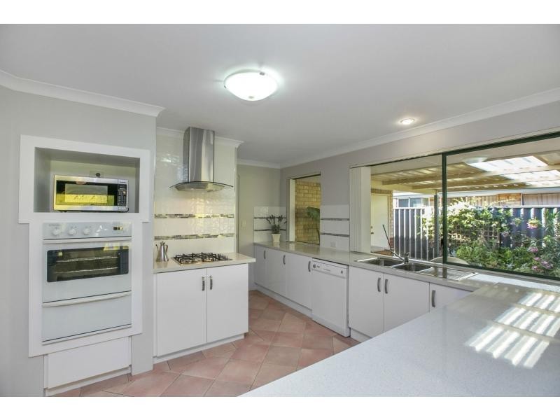 2 Birtles Grove, Erskine WA 6210