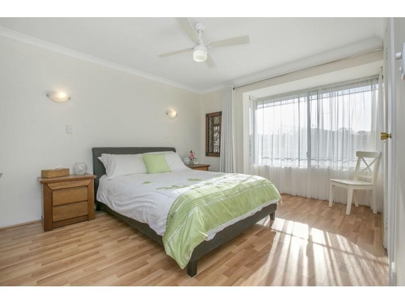 2 Birtles Grove, Erskine WA 6210