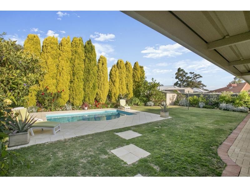 2 Birtles Grove, Erskine WA 6210