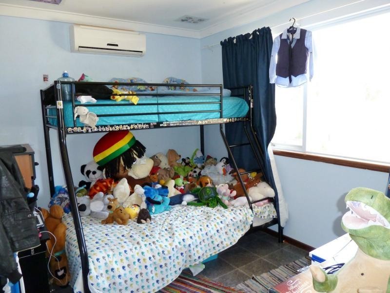 21 Quamby Place, Rockingham WA 6168